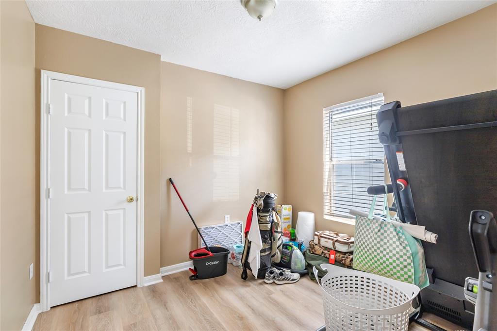 701 Magnolia Avenue, Anahuac, Texas image 11