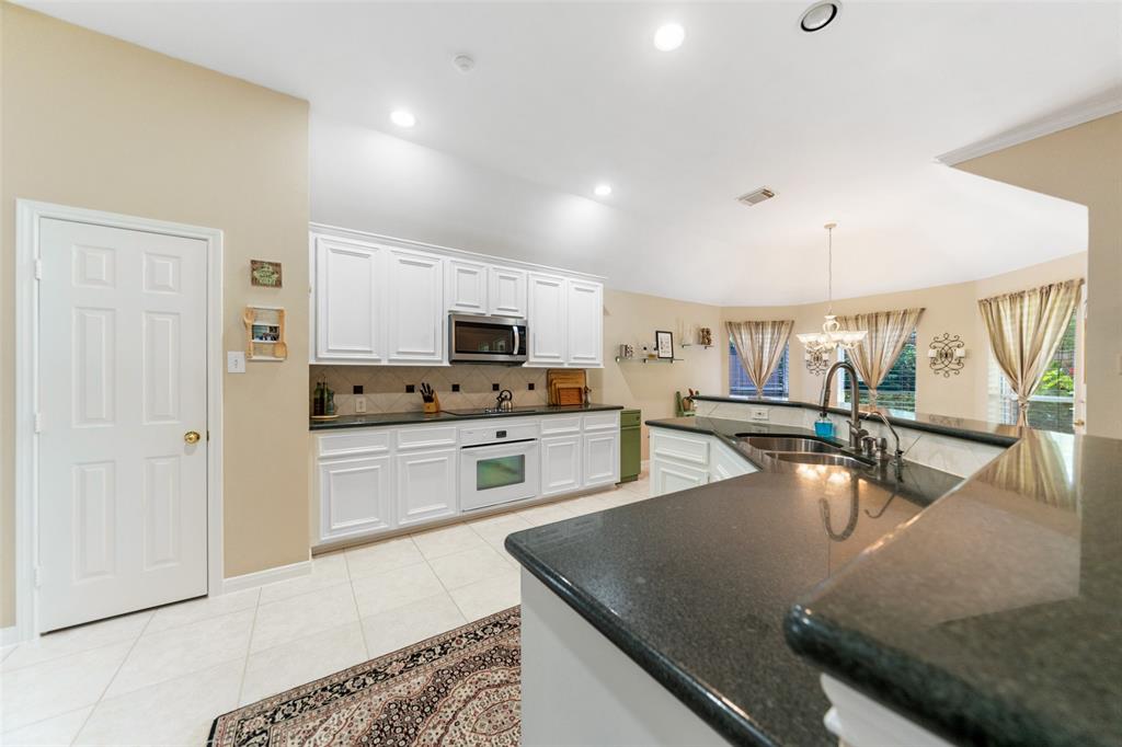 7410 Fall Creek Bend, Humble, Texas image 23