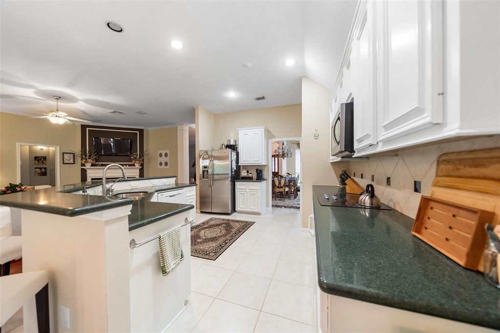 7410 Fall Creek Bend, Humble, Texas image 24