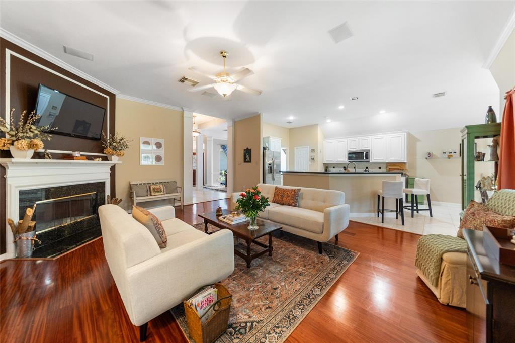 7410 Fall Creek Bend, Humble, Texas image 20