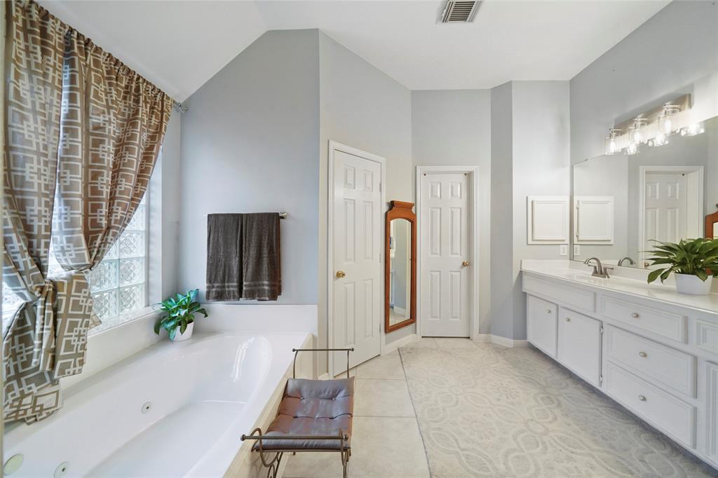 7410 Fall Creek Bend, Humble, Texas image 27