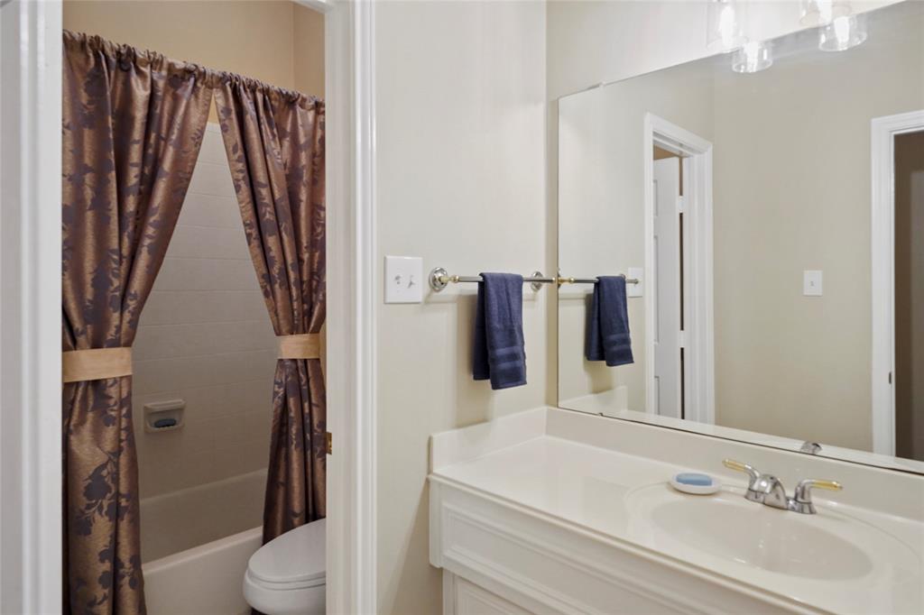 7410 Fall Creek Bend, Humble, Texas image 32