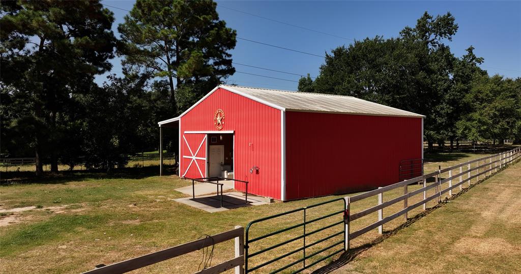 306 N Fish Creek Thoroughfare N
