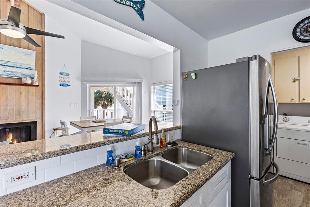 13827 Pirates Beach Boulevard, Galveston, Texas image 30