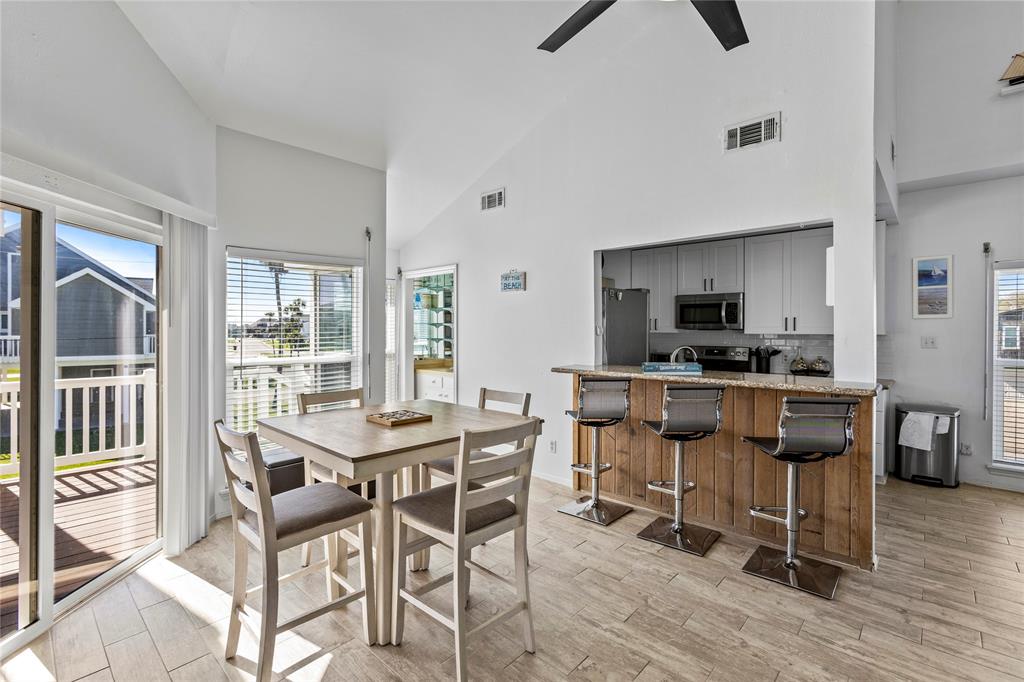 13827 Pirates Beach Boulevard, Galveston, Texas image 23