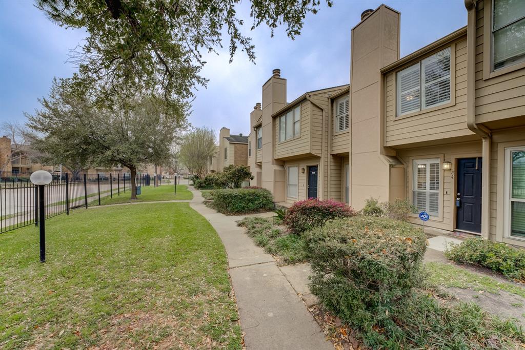 1500 Sandy Springs Road #24, Houston, Texas image 3