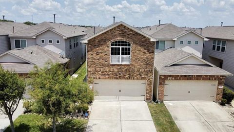 Single Family Residence in Houston TX 5206 Caldera Court.jpg