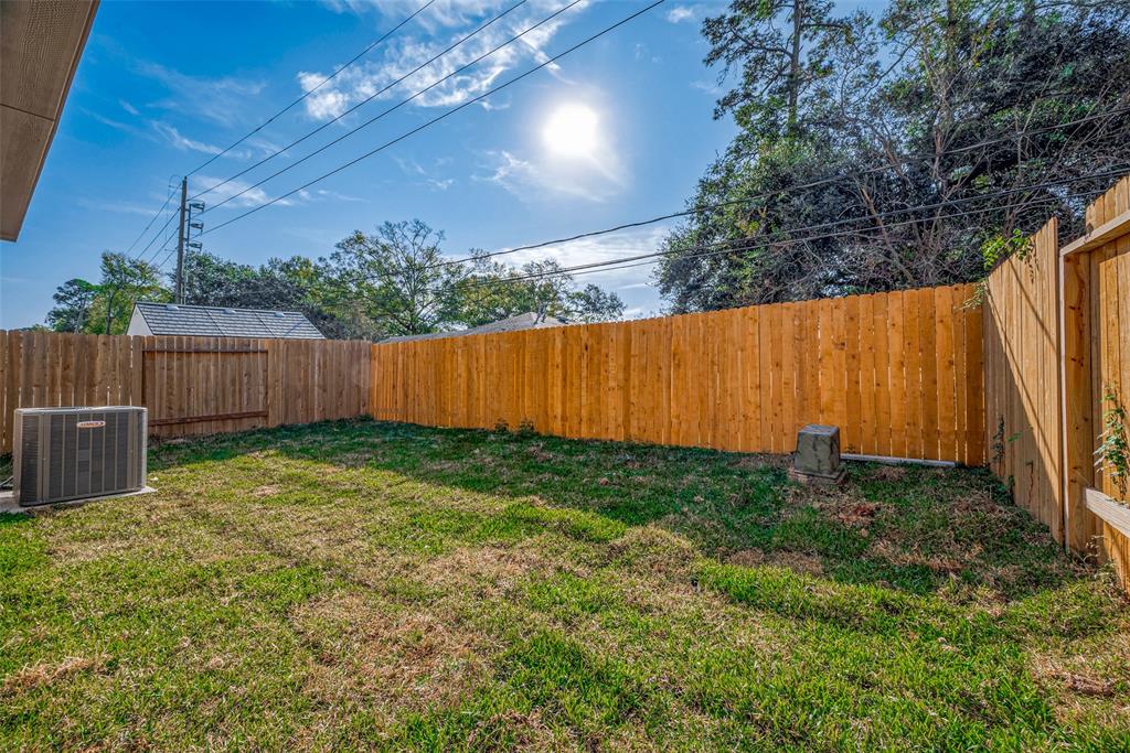 234 Emerald Thicket Lane, Huffman, Texas image 36