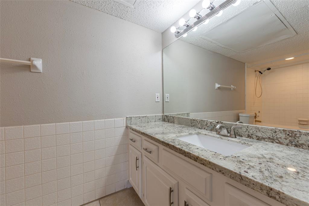 2826 S Bartell Drive #211, Houston, Texas image 7