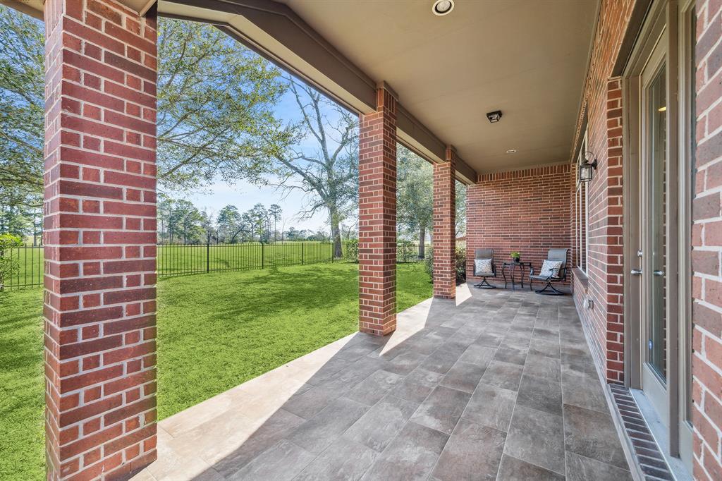 18226 Hampton Hills Drive, Humble, Texas image 23