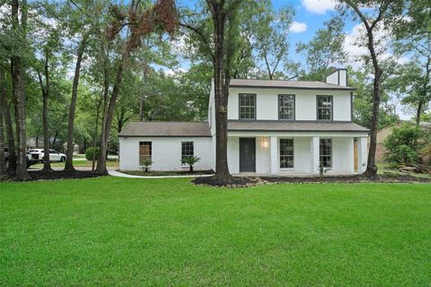 90 Crystal Lake Lane The Woodlands TX 77380