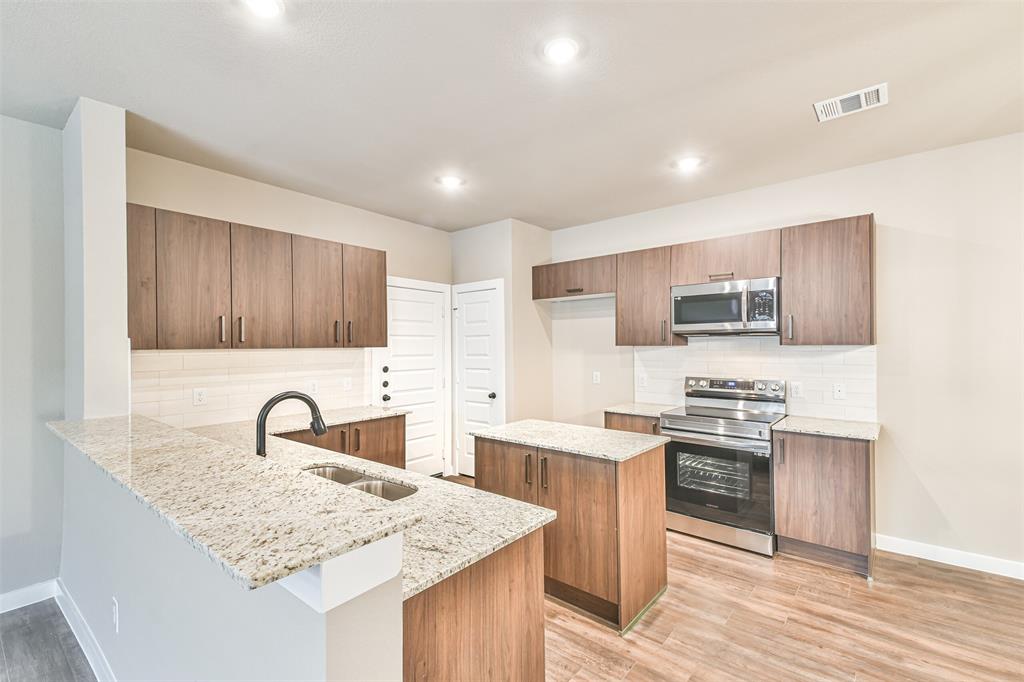 25527 and 25531 Starling Lane