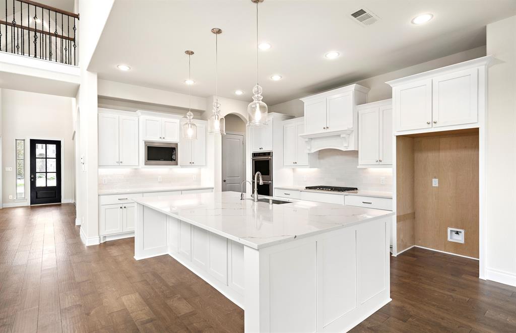 10710 Flamingo Feather Court, Cypress, Texas image 13