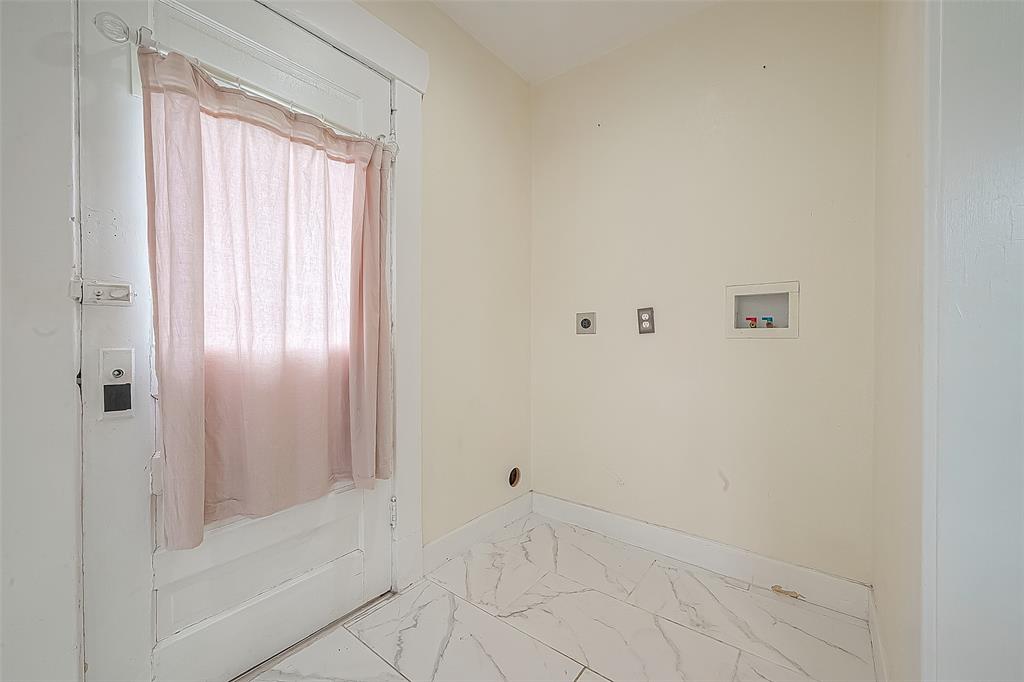 213 Grace Street, Houston, Texas image 22