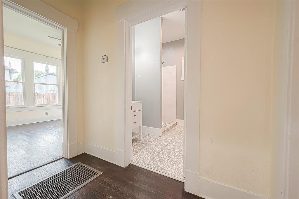 213 Grace Street, Houston, Texas image 21