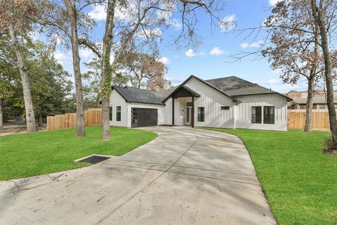 A home in Conroe