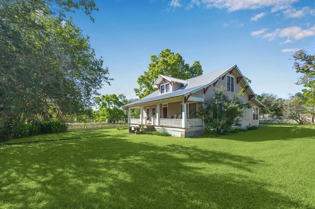 10753 Track Road, Cat Spring, Texas image 4