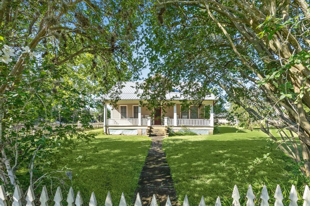 10753 Track Road, Cat Spring, Texas image 1