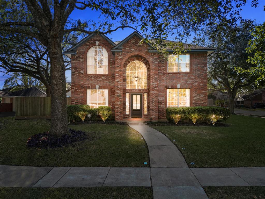 1317 Danielle Lane, Pearland, Texas image 1