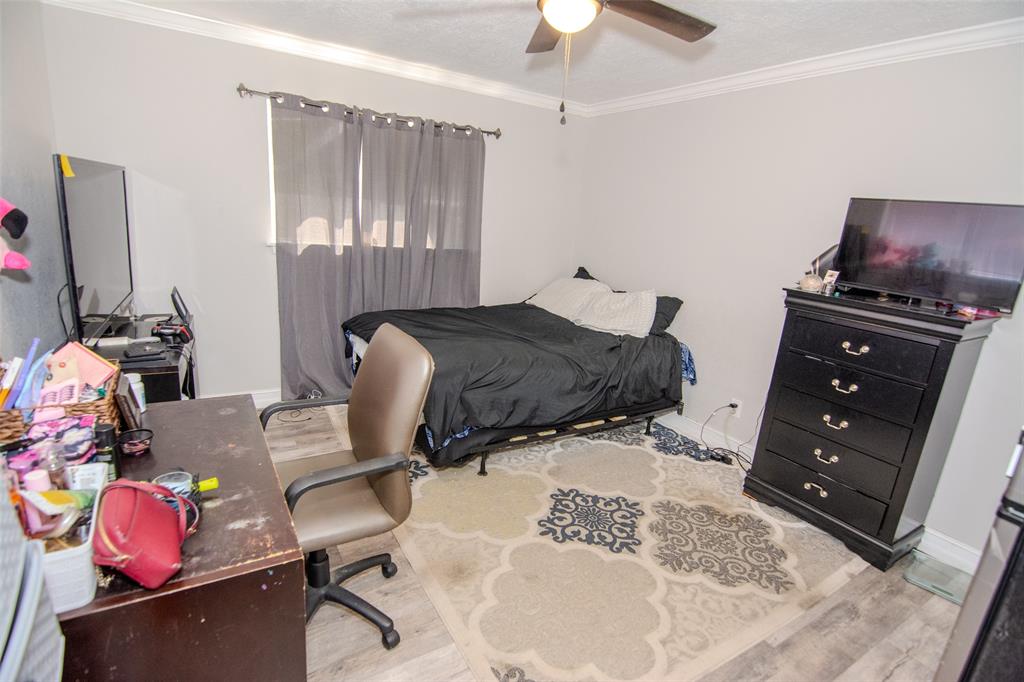 801 Elmwood Drive, Baytown, Texas image 20