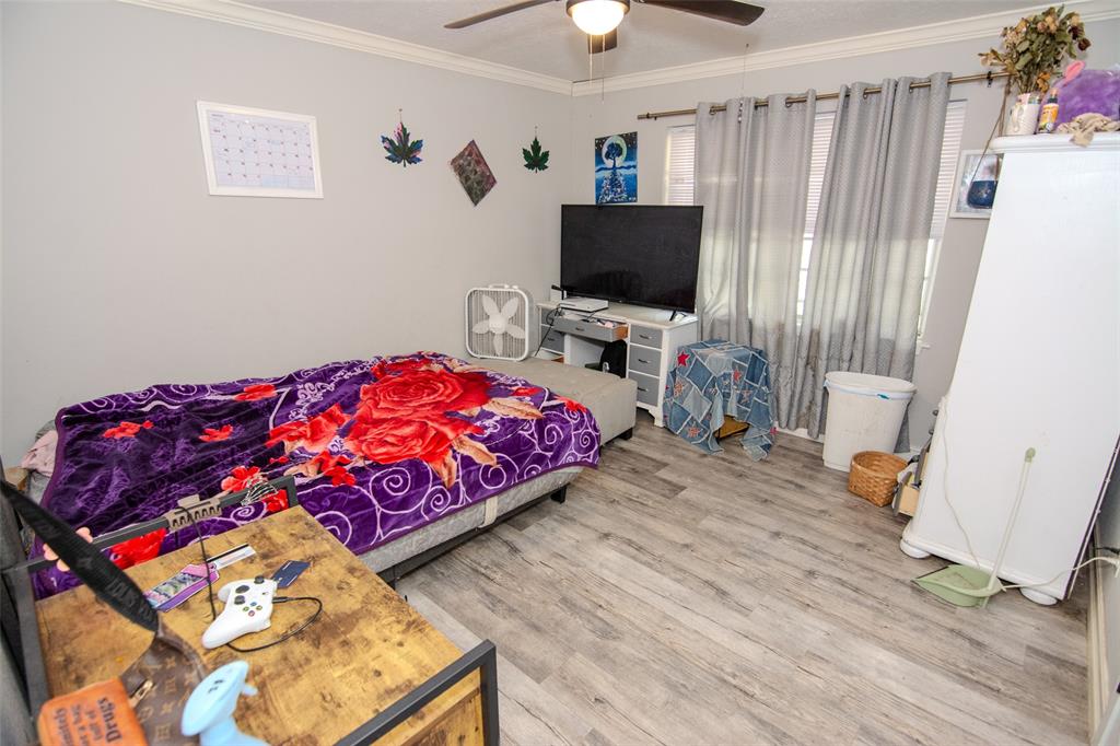 801 Elmwood Drive, Baytown, Texas image 21