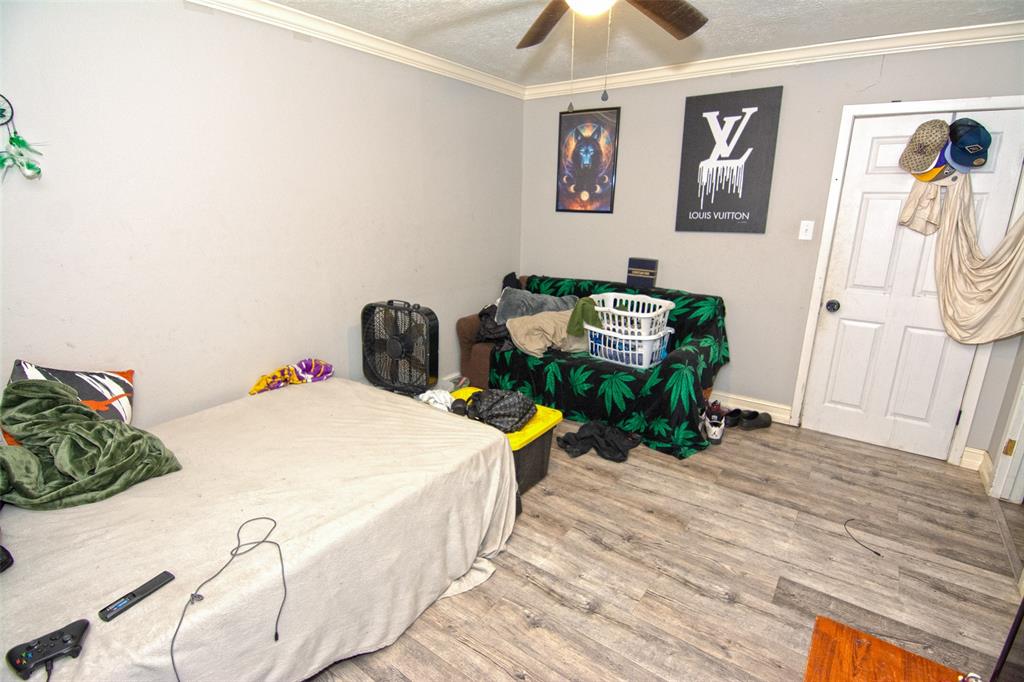 801 Elmwood Drive, Baytown, Texas image 26