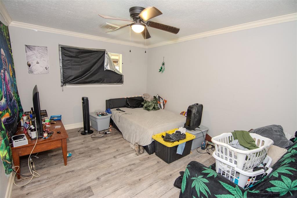 801 Elmwood Drive, Baytown, Texas image 25