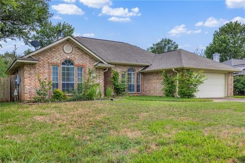 Photo of 1704 Starling Drive, College Station, TX 77845 (MLS # 786972)