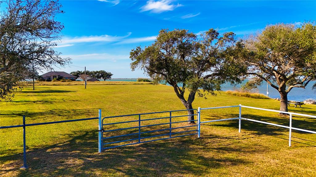 000 County Road 478, Palacios, Texas image 16