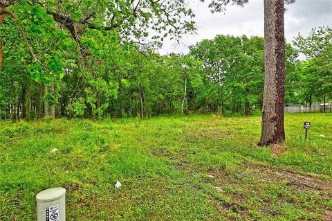 302 Smith Road Magnolia TX 77354