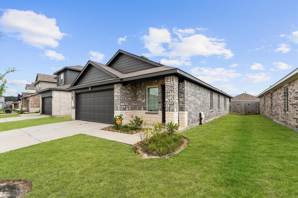 5430 Pinecliff Grove Court, Spring, Texas image 2