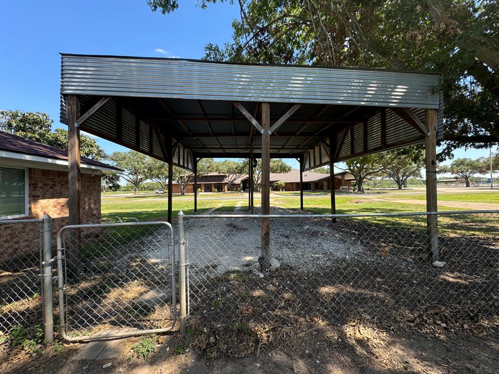 412 Elm Street, Hungerford, Texas image 38