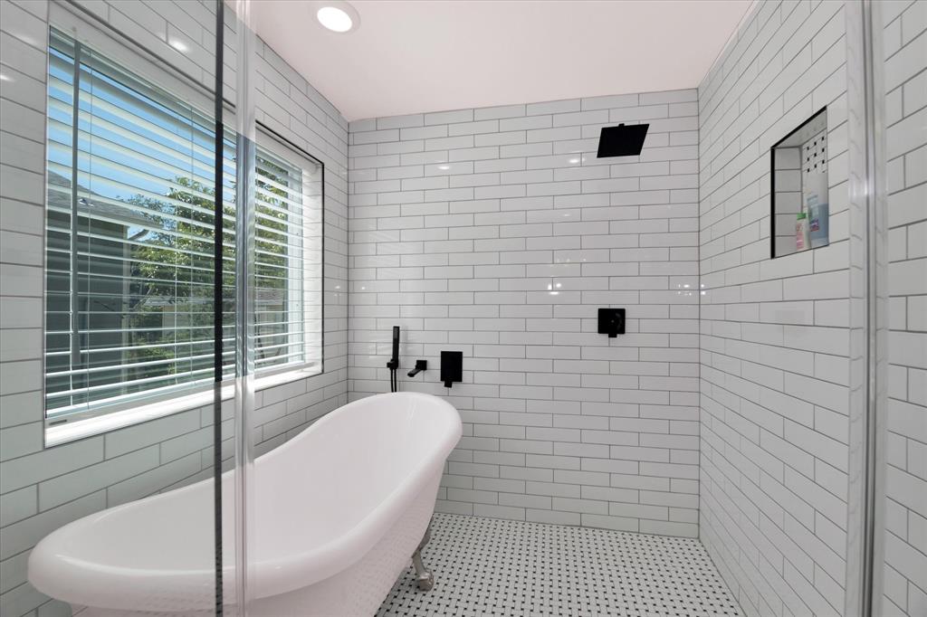 3410 Bernardo De Galvez, Galveston, Texas image 34