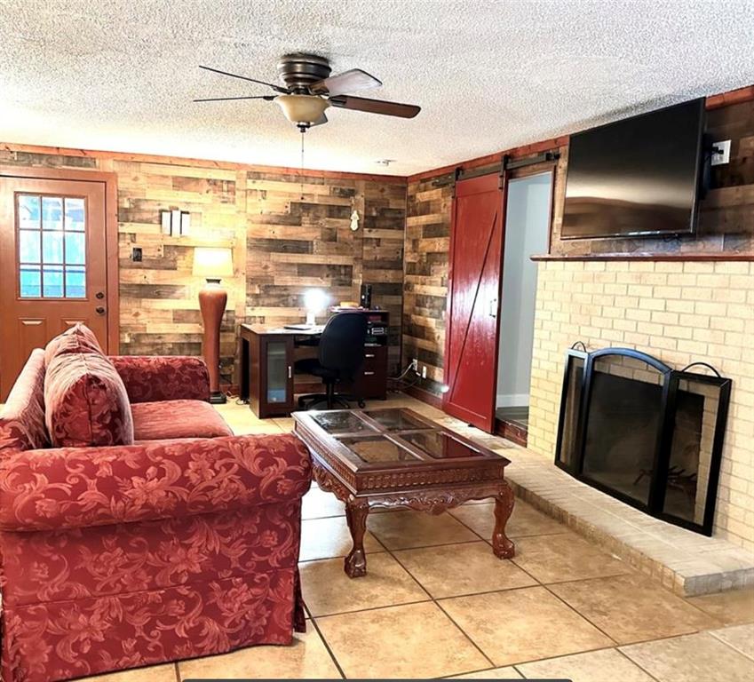 101 Byrne Street, Smithville, Texas image 2