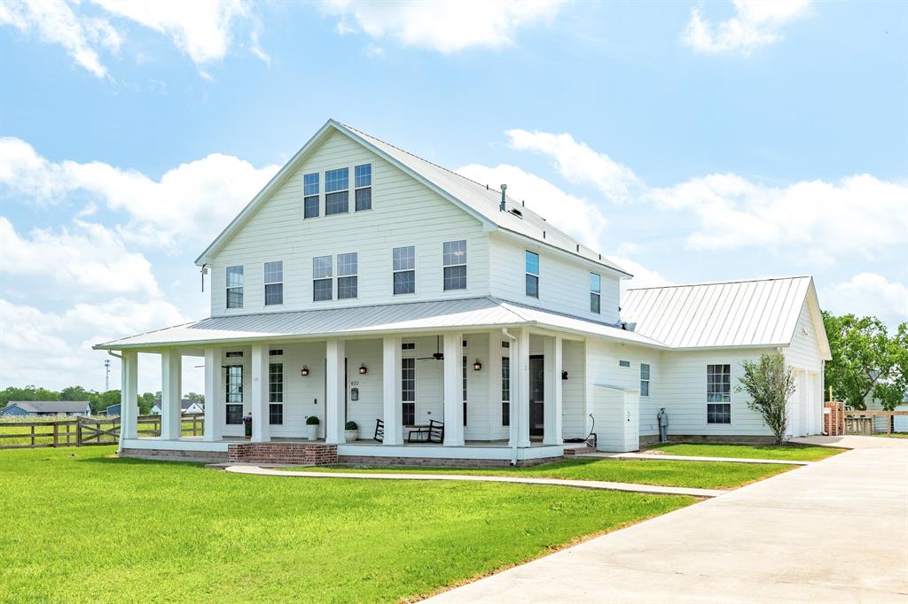 403 Lakeview Drive, Angleton, Texas image 8