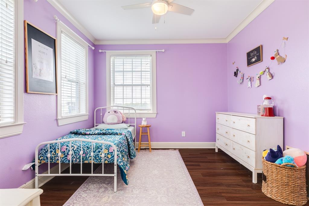 403 Lakeview Drive, Angleton, Texas image 34
