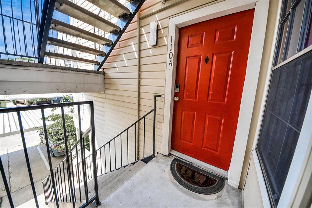 2750 Holly Hall Street 1104