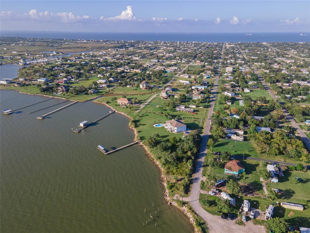 00 12th, San Leon, Texas image 8