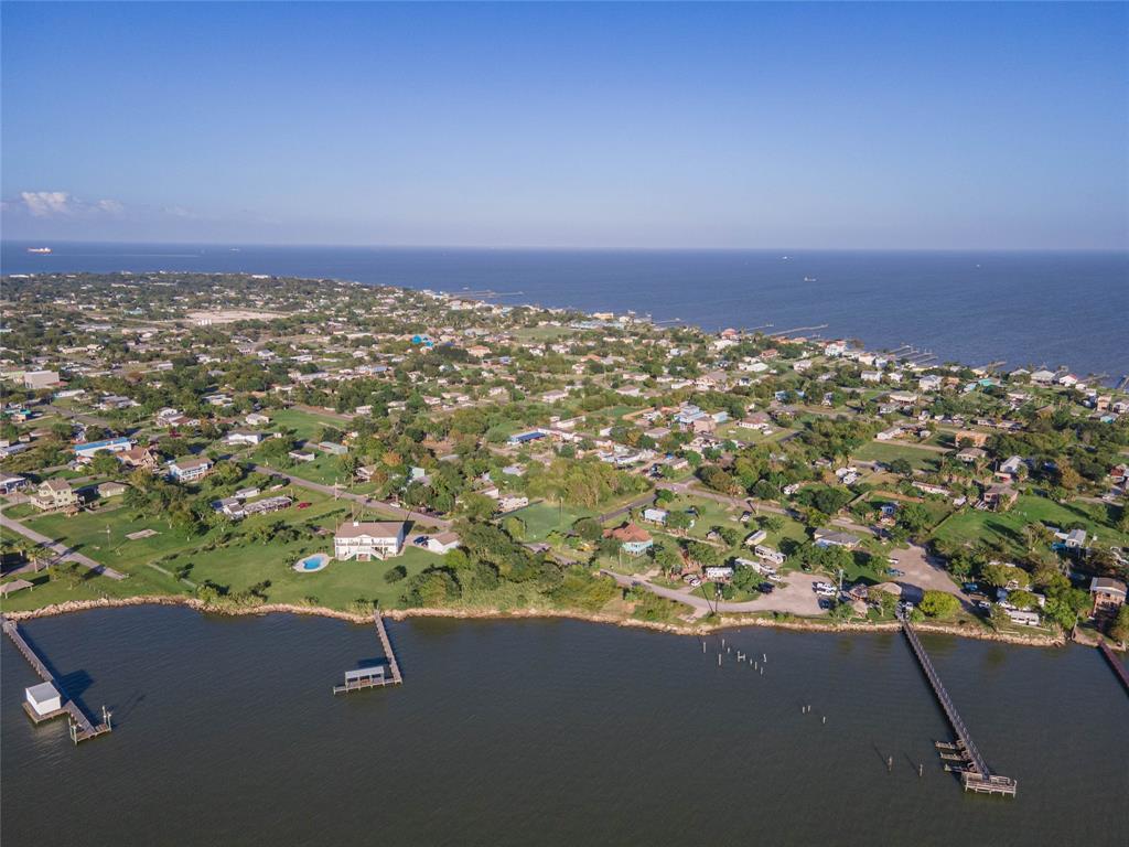 00 12th, San Leon, Texas image 9