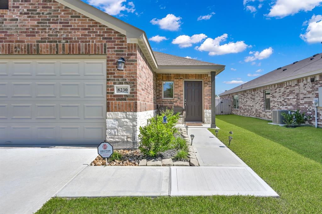 8230 Red Spruce Street, Magnolia, Texas image 2