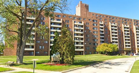 Photo of 920 John R Road, Troy, MI 48083 (MLS # 27191462)