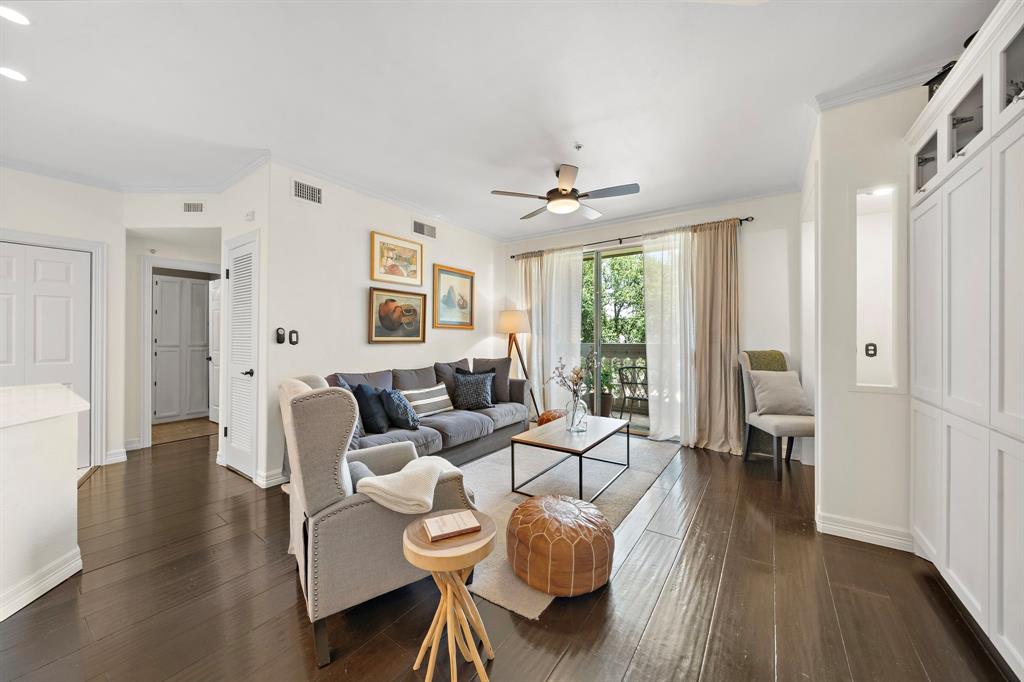 2111 Welch Street #B212, Houston, Texas image 1