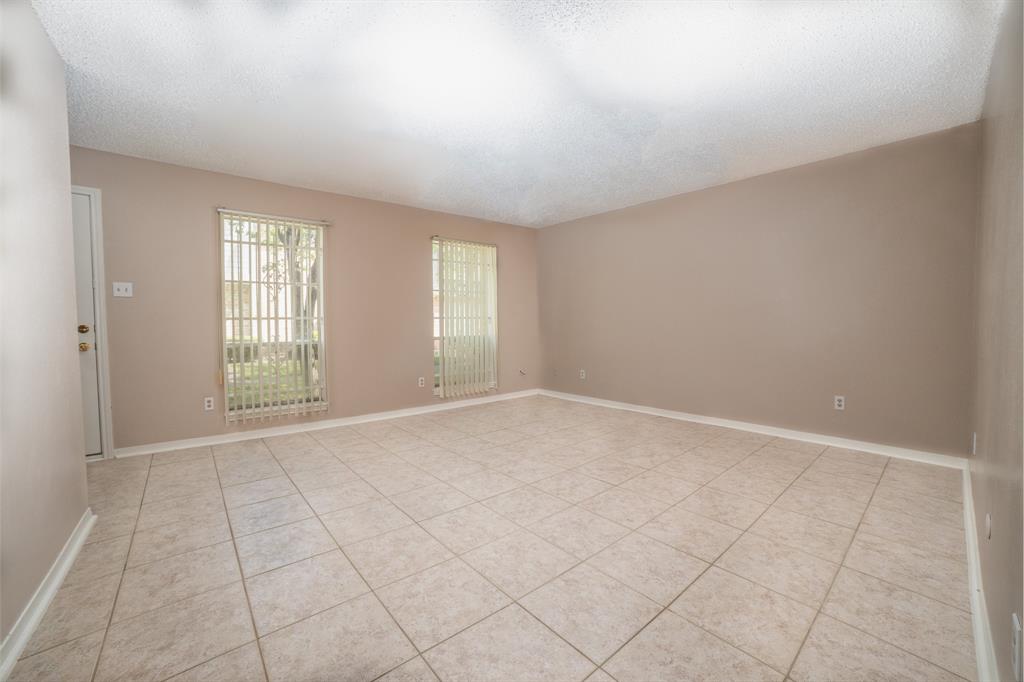 7939 Kendalia Drive, Houston, Texas image 7