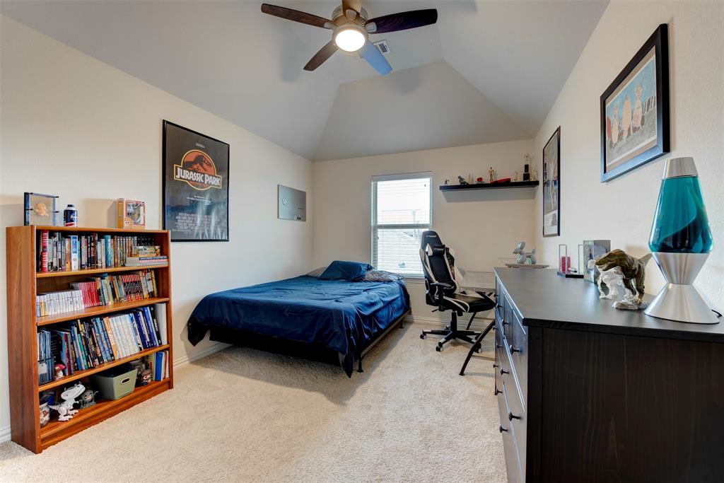 4847 Trickle Creek Drive, Fulshear, Texas image 34