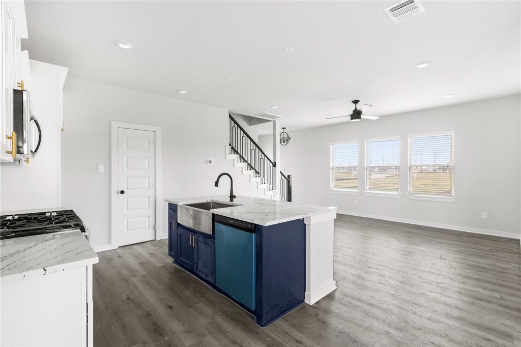 1230 Elsinore Drive, Rosharon, Texas image 11