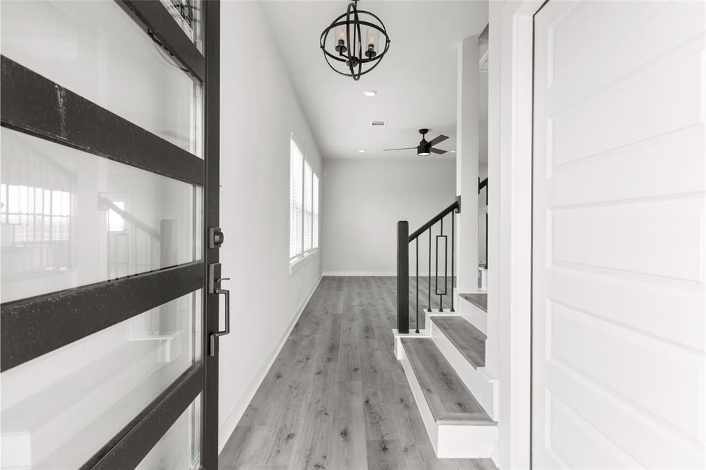 1230 Elsinore Drive, Rosharon, Texas image 4