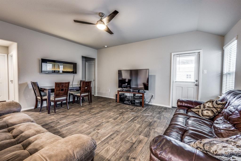 602 Ashley Falls Lane, Rosharon, Texas image 4