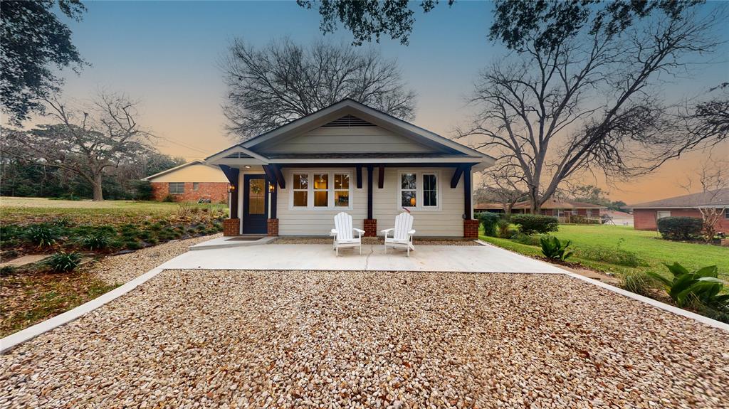 101 E Bryan St, Brenham, Texas image 1
