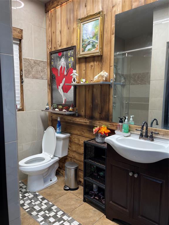 9944 E Hardy Road, Houston, Texas image 23