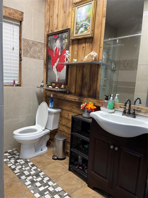 9944 E Hardy Road, Houston, Texas image 35